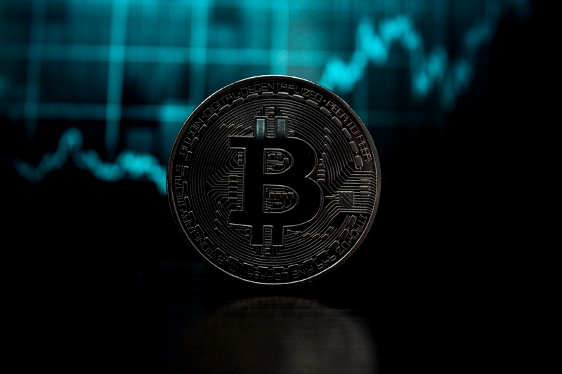 Какие факторы влияют на курс криптовалют?